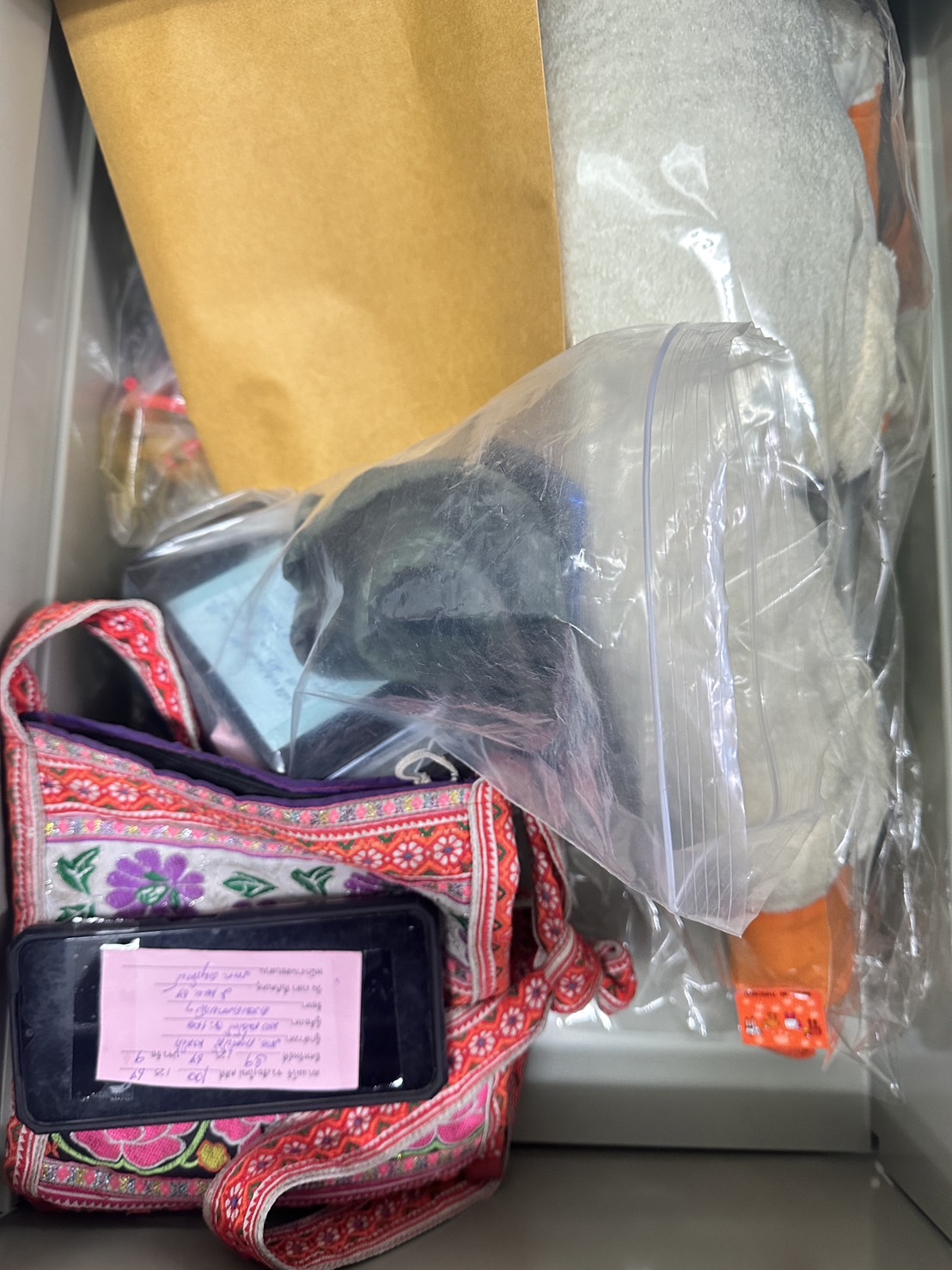 การจัดเก็บของกลางคดีอาญา